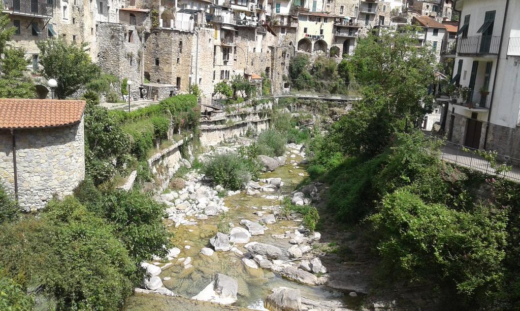 Casa Med Holiday Home Isolabona Dış mekan fotoğraf