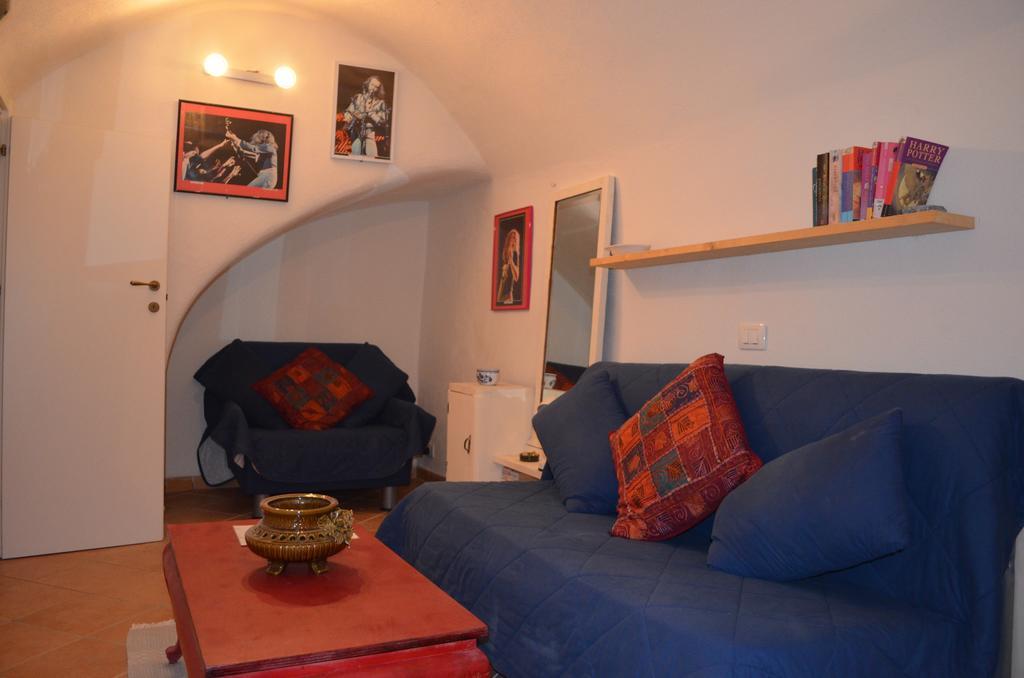 Casa Med Holiday Home Isolabona Dış mekan fotoğraf