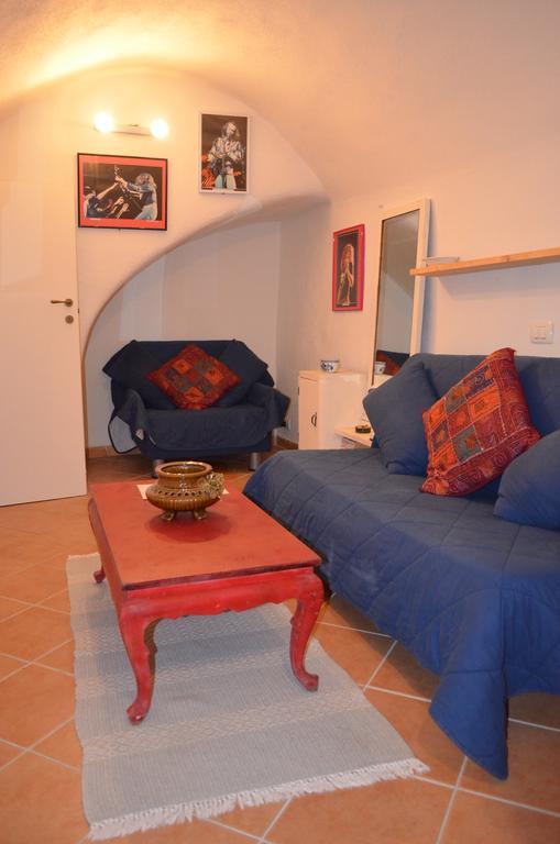 Casa Med Holiday Home Isolabona Dış mekan fotoğraf