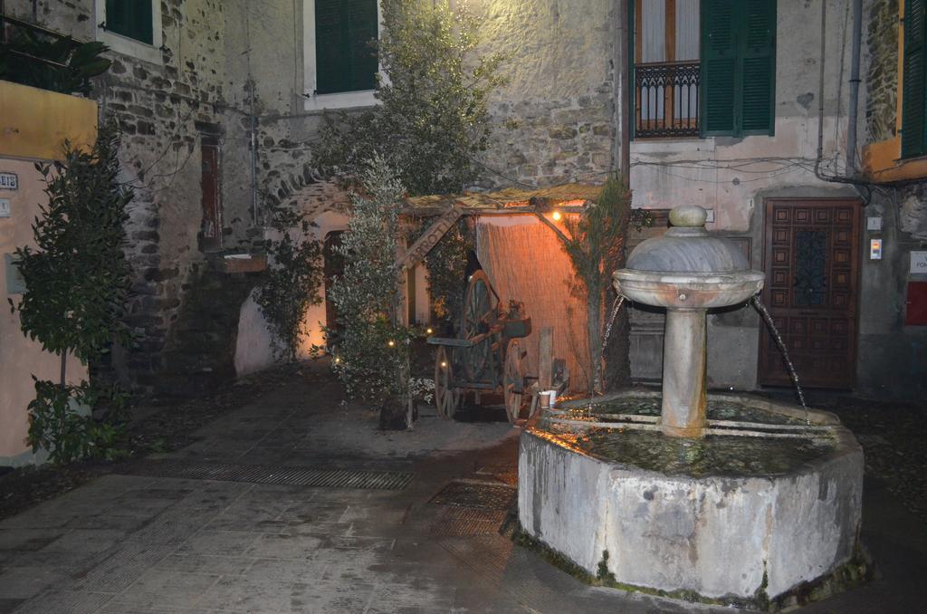 Casa Med Holiday Home Isolabona Dış mekan fotoğraf
